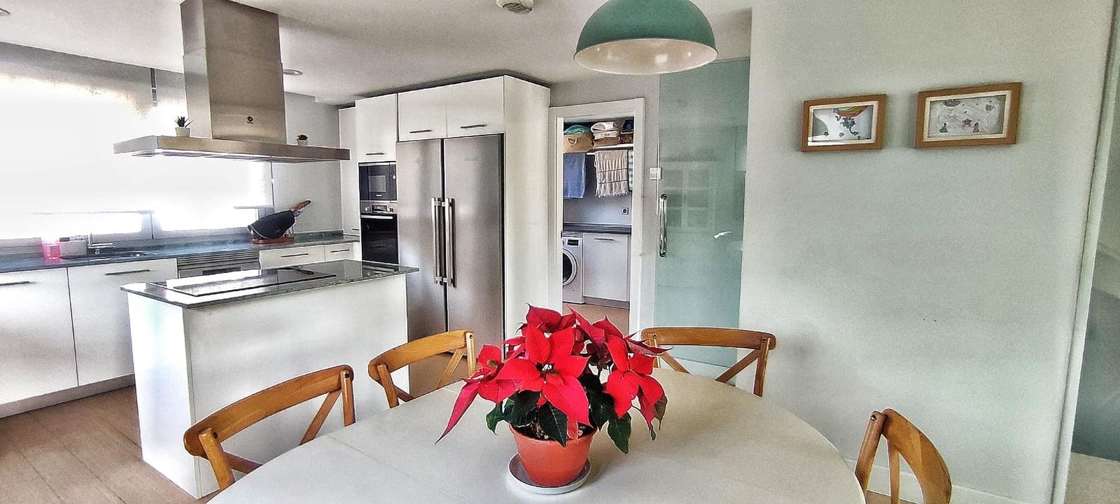 4 soverom Kjedet enebolig til salgs i Boadilla del Monte med svømmebasseng garasje - € 1 280 000 (Ref: 9648272)