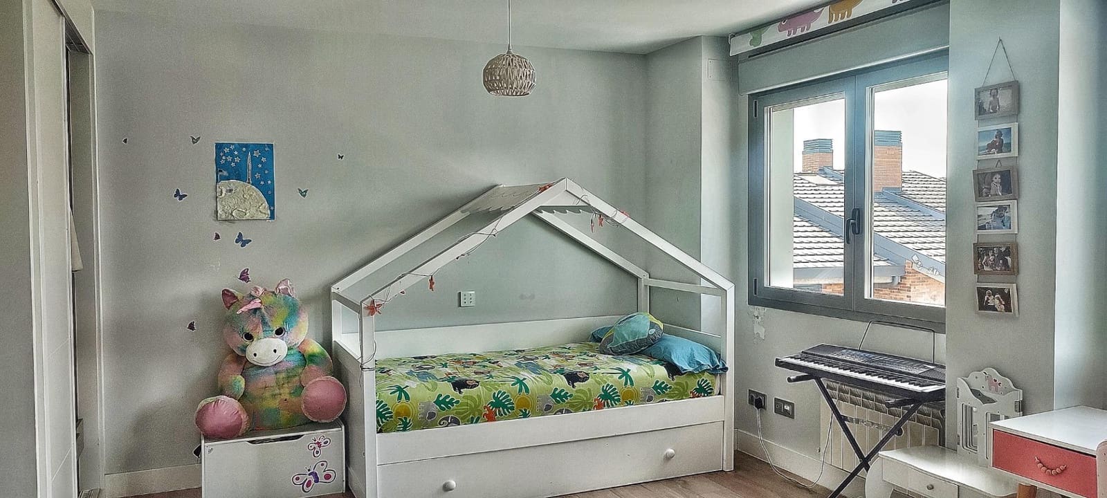 4 bedroom Semi-detached Villa for sale in Boadilla del Monte with pool garage - € 1,280,000 (Ref: 9648272)