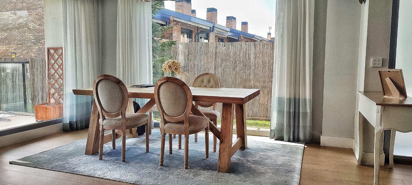 4 bedroom Semi-detached Villa for sale in Boadilla del Monte with pool garage - € 1,280,000 (Ref: 9648272)