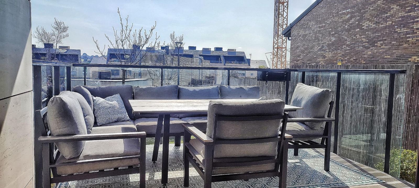 4 bedroom Semi-detached Villa for sale in Boadilla del Monte with pool garage - € 1,280,000 (Ref: 9648272)