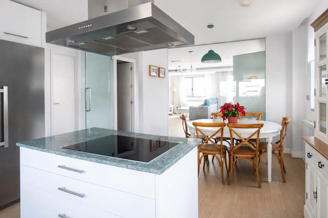 Pareado de 4 habitaciones en Boadilla del Monte en venta con piscina garaje - 1.280.000 € (Ref: 9648272)