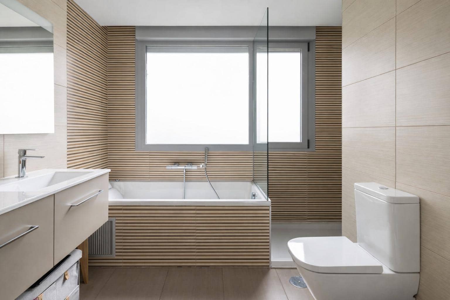 4 soverom Kjedet enebolig til salgs i Boadilla del Monte med svømmebasseng garasje - € 1 280 000 (Ref: 9648272)