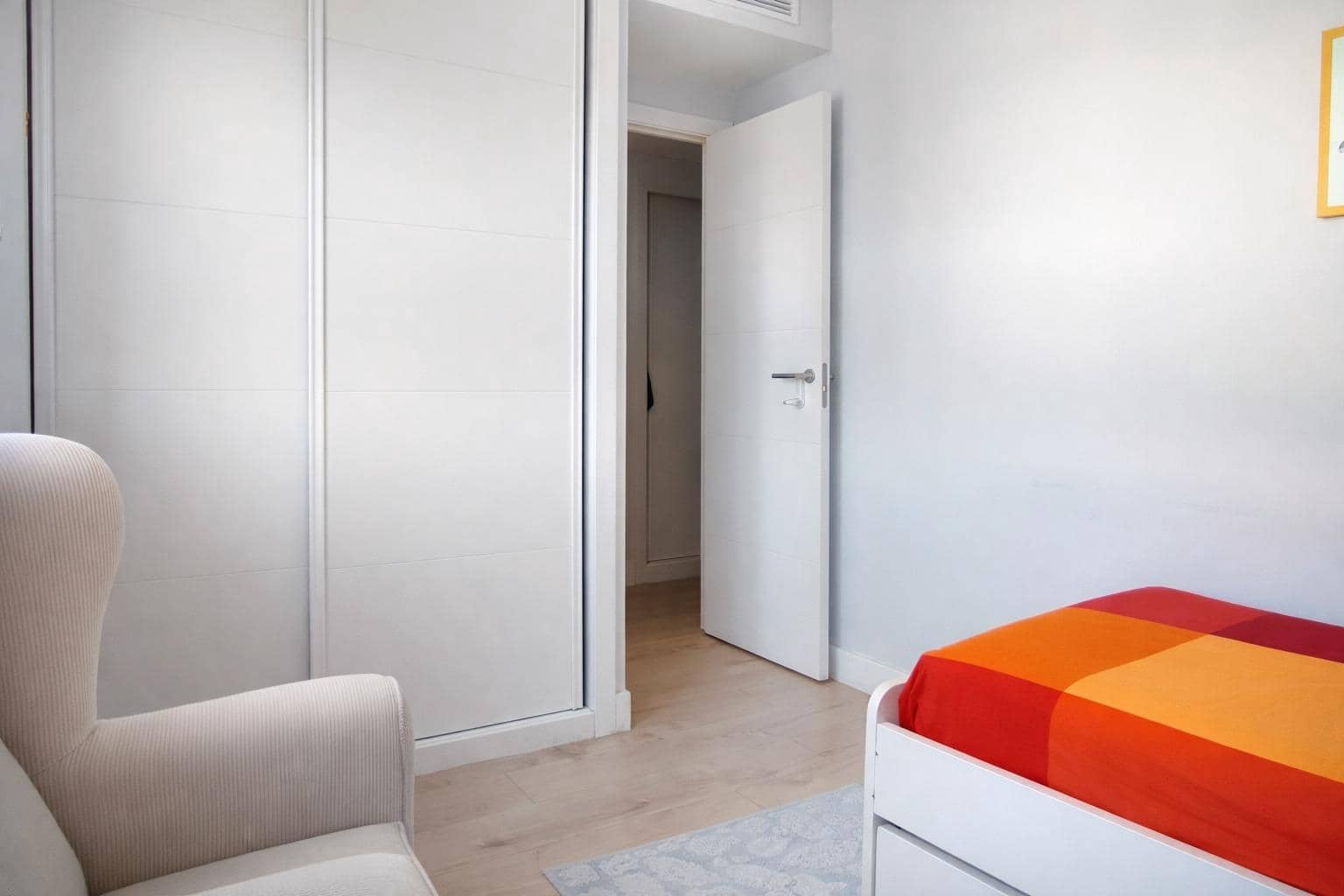 4 soverom Kjedet enebolig til salgs i Boadilla del Monte med svømmebasseng garasje - € 1 150 000 (Ref: 9648272)