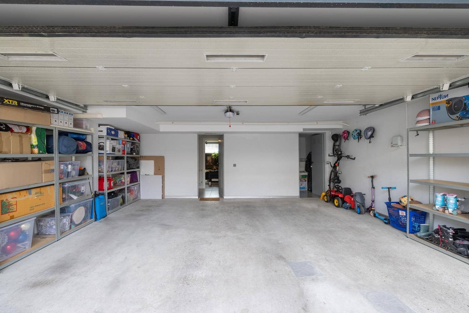 4 soverom Kjedet enebolig til salgs i Boadilla del Monte med svømmebasseng garasje - € 1 150 000 (Ref: 9648272)