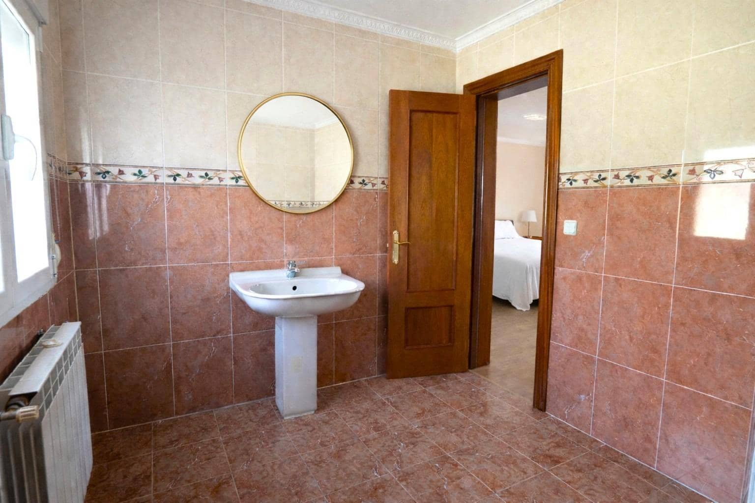 8 bedroom Villa for sale in Galapagar with pool garage - € 850,000 (Ref: 9659522)