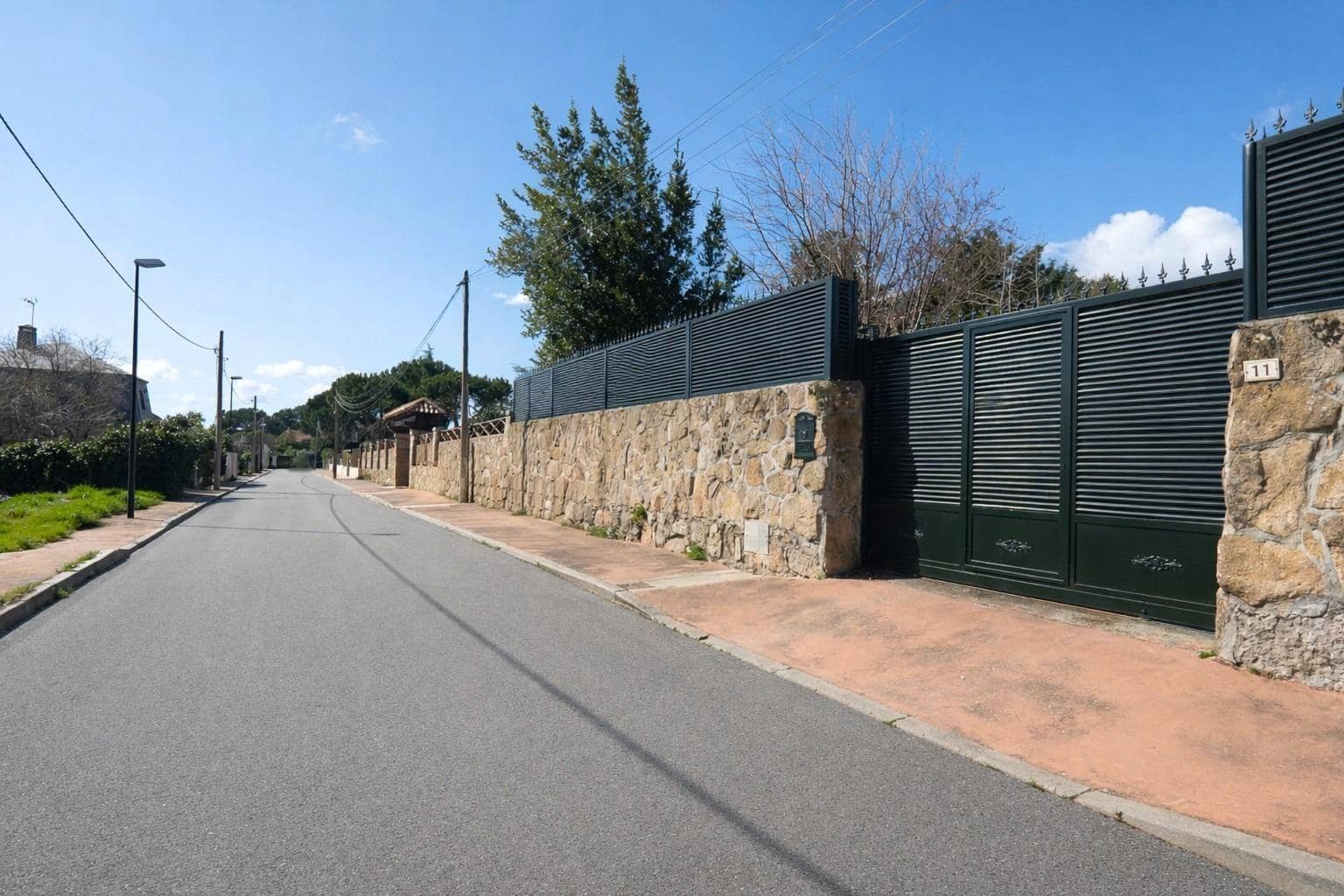 8 Zimmer Villa zu verkaufen in Galapagar mit Pool Garage - 850.000 € (Ref: 9659522)