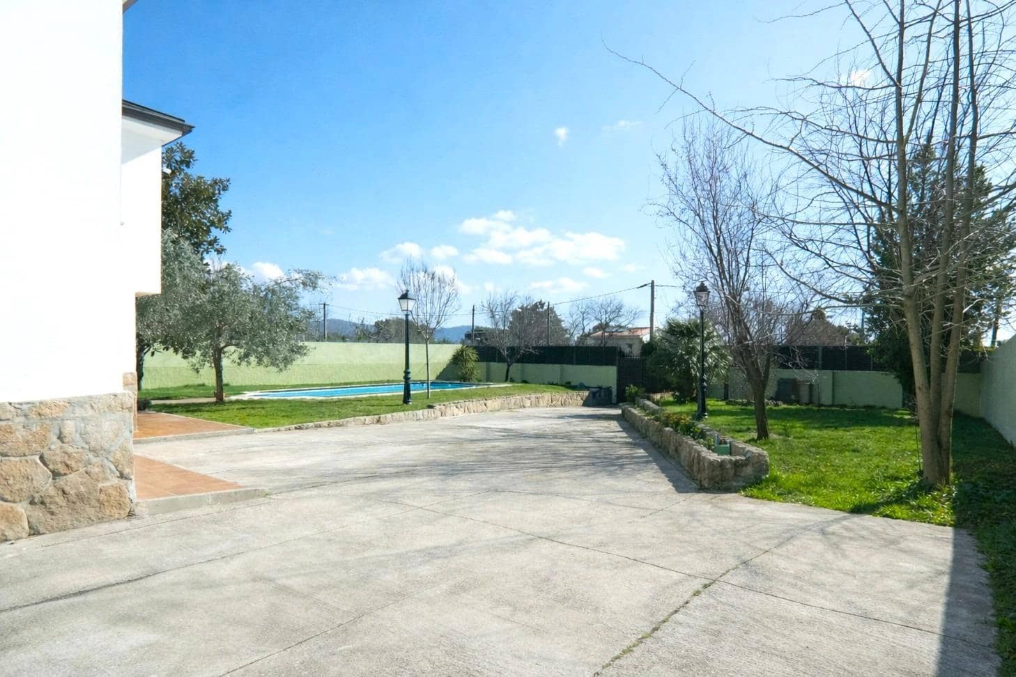 8 Zimmer Villa zu verkaufen in Galapagar mit Pool Garage - 850.000 € (Ref: 9659522)