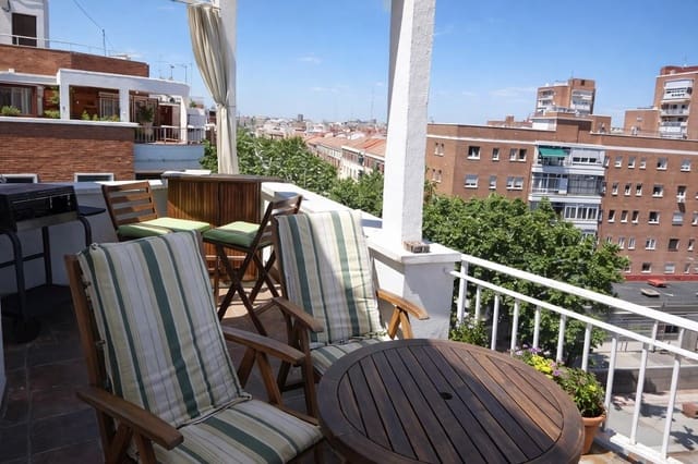 1 soveværelse Lejlighed til salg i Pueblo Nuevo, Madrid by - € 480.000 (Ref: 9661975)