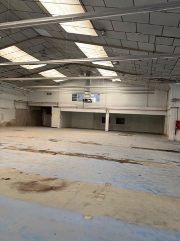 Empresa para arrendar em Algete - 6 000 € (Ref: 9670777)