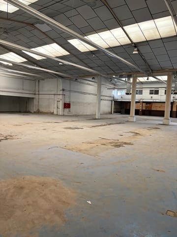 Empresa para arrendar em Algete - 6 000 € (Ref: 9670777)