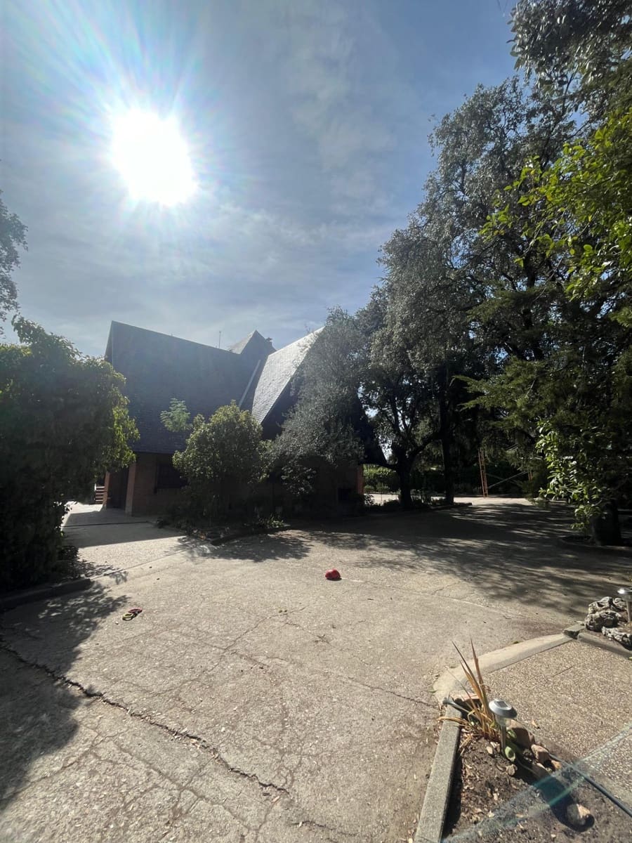 20 bedroom Villa for sale in Villanueva de la Canada with pool garage - € 1,750,000 (Ref: 9679944)