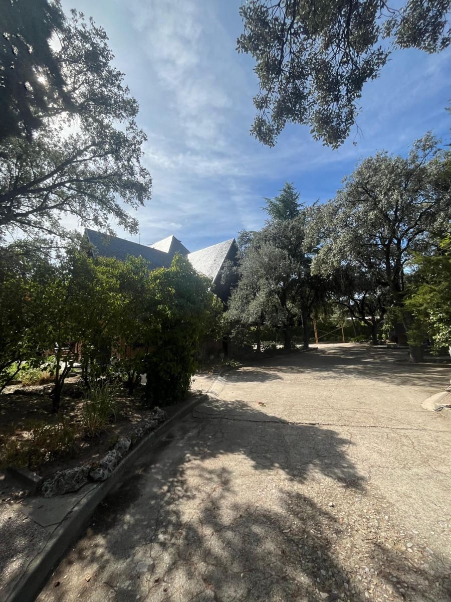 20 bedroom Villa for sale in Villanueva de la Canada with pool garage - € 1,750,000 (Ref: 9679944)