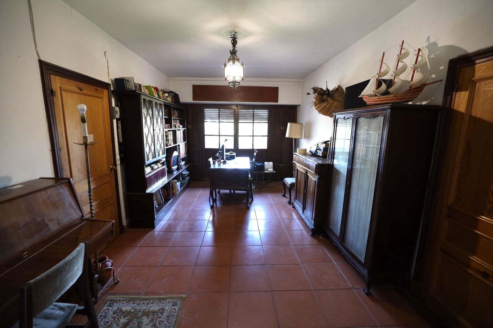 20 bedroom Villa for sale in Villanueva de la Canada with pool garage - € 1,750,000 (Ref: 9679944)