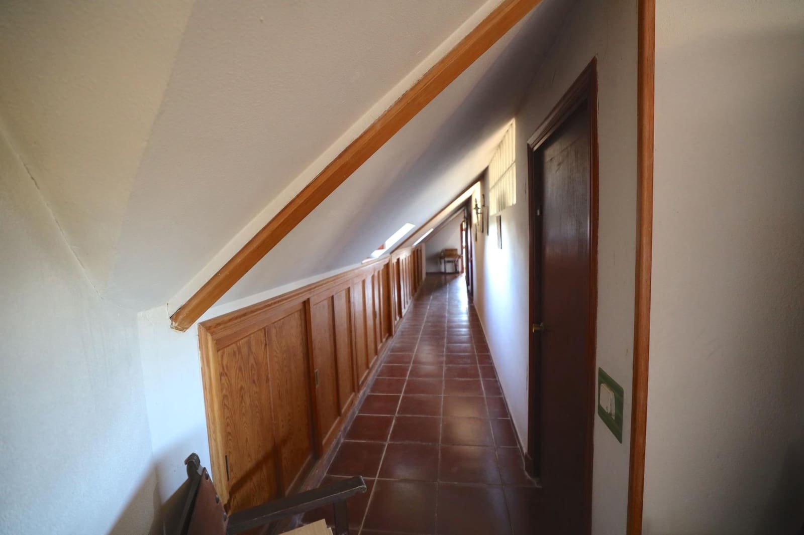 20 bedroom Villa for sale in Villanueva de la Canada with pool garage - € 1,750,000 (Ref: 9679944)