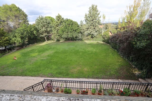 20 sovrum Villa till salu i Villanueva de la Cañada med pool garage - 1 750 000 € (Ref: 9679944)