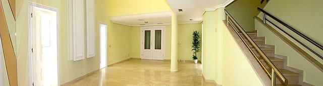 9 quarto Moradia para arrendar em Las Rozas de Madrid com piscina garagem - 9 200 € (Ref: 9686551)