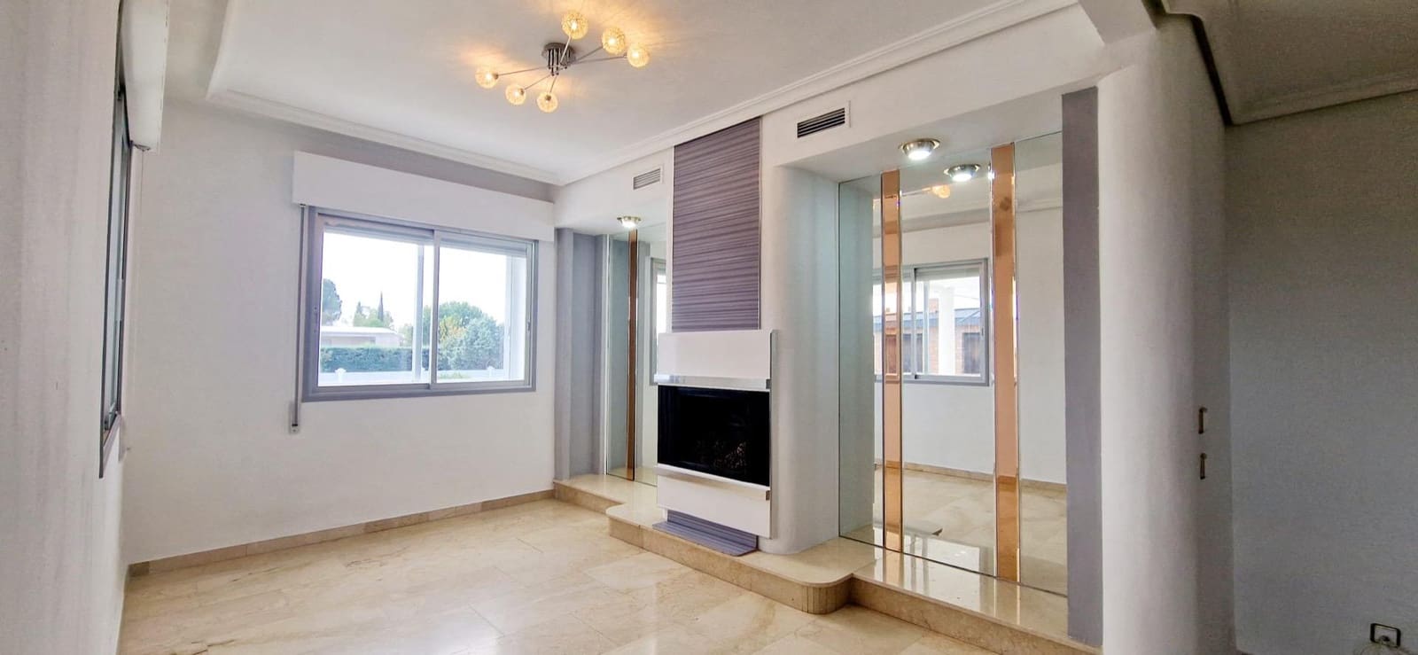 9 soveværelse Villa til leje i Las Rozas de Madrid med swimmingpool garage - € 9.200 (Ref: 9686551)