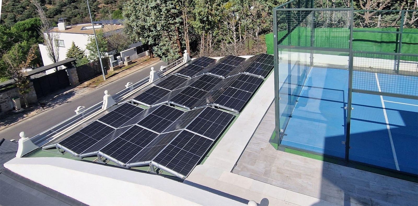 9 soveværelse Villa til leje i Las Rozas de Madrid med swimmingpool garage - € 9.200 (Ref: 9686551)