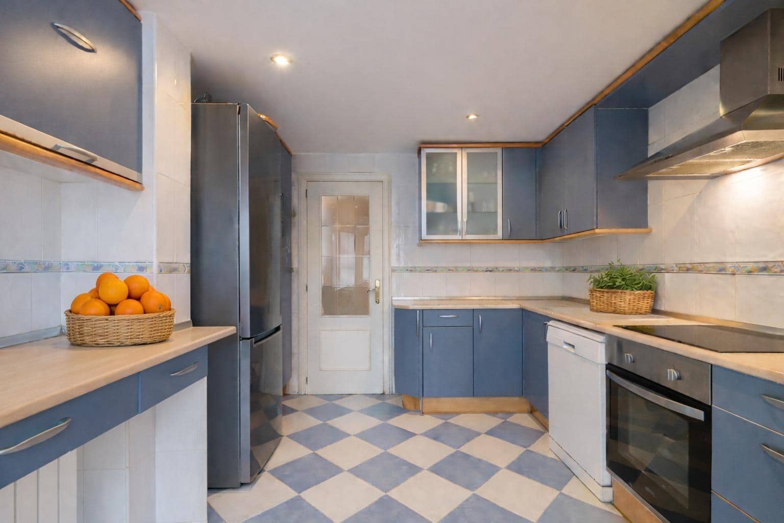 5 bedroom Penthouse for sale in Las Rozas de Madrid with pool garage - € 745,000 (Ref: 9686552)