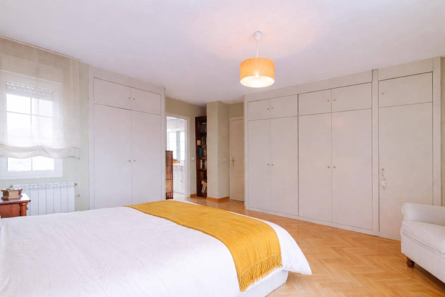 5 bedroom Penthouse for sale in Las Rozas de Madrid with pool garage - € 745,000 (Ref: 9686552)