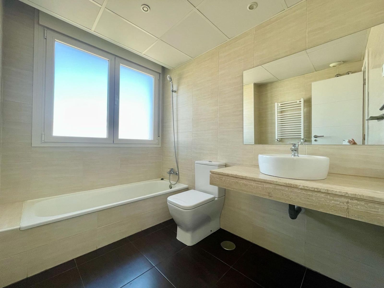 6 bedroom Semi-detached Villa for rent in Majadahonda with pool garage - € 4,500 (Ref: 9698889)