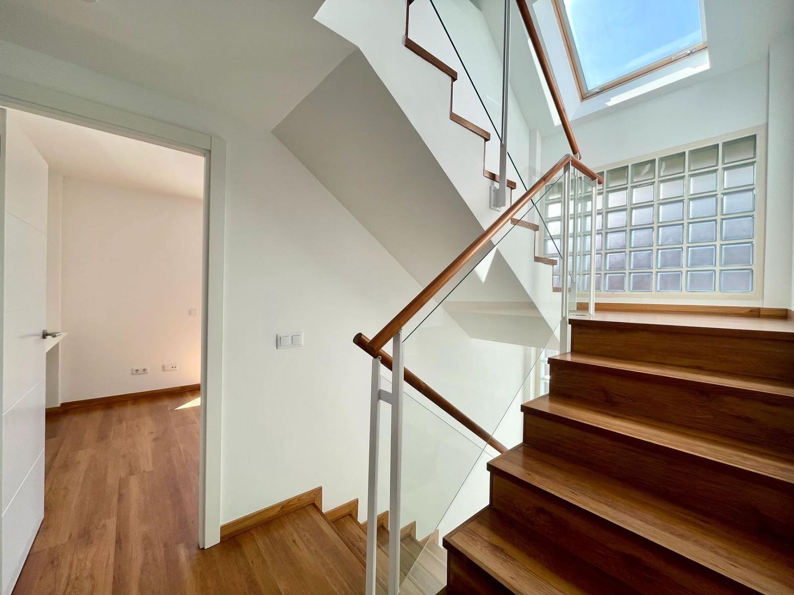 6 sovrum Semi-fristående Villa att hyra i Majadahonda med pool garage - 4 500 € (Ref: 9698889)