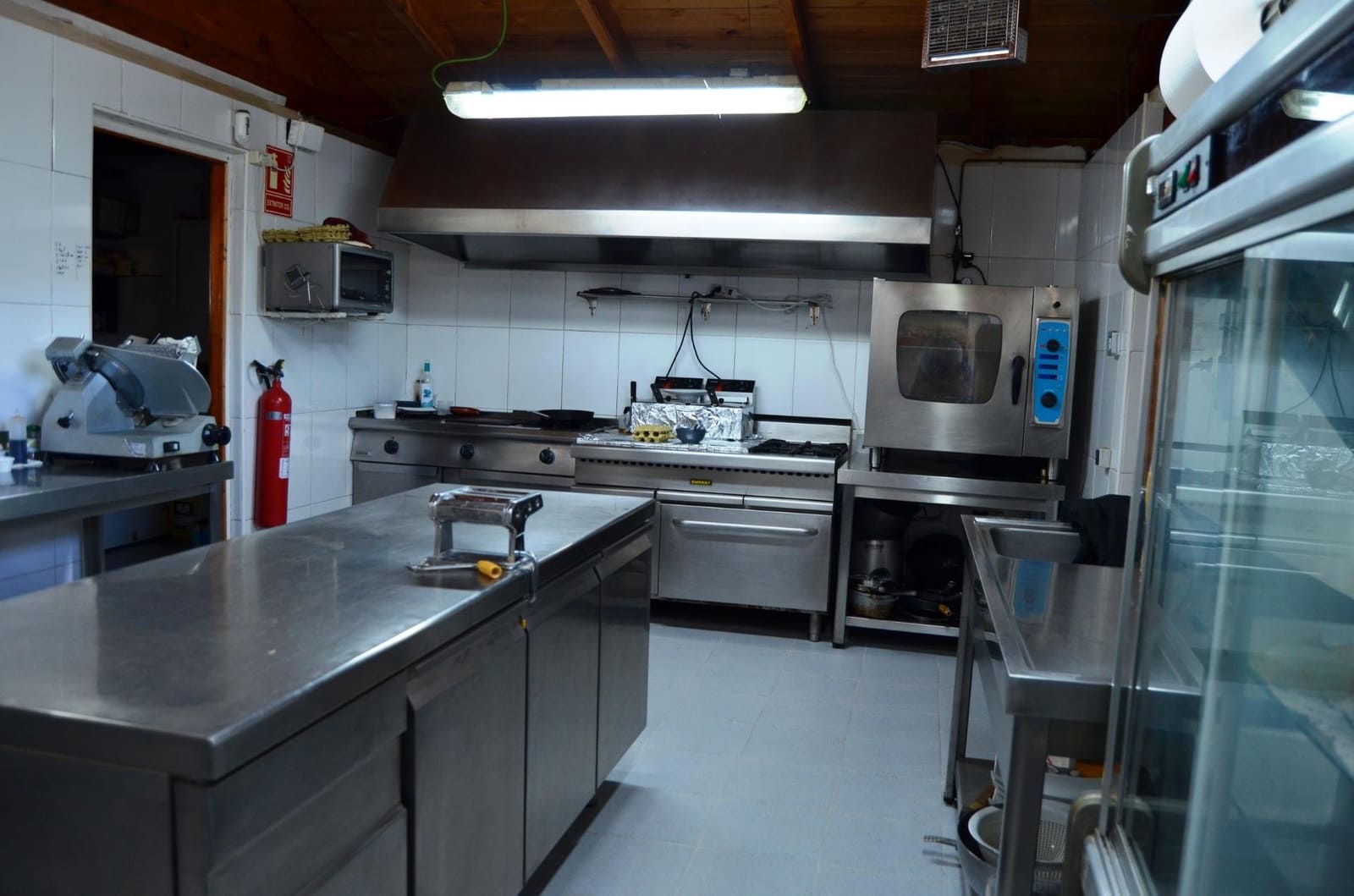 5 bedroom Finca/Country House for sale in Granada city with pool garage - € 515,000 (Ref: 9720051)