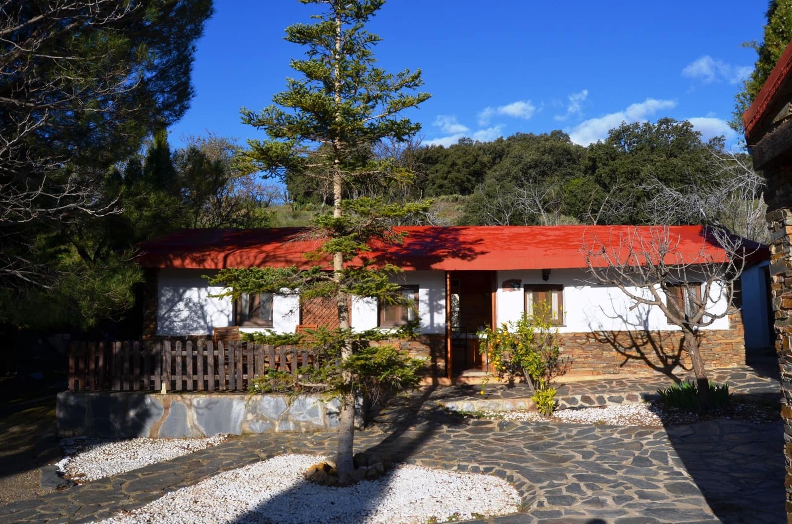 5 bedroom Finca/Country House for sale in Granada city with pool garage - € 515,000 (Ref: 9720051)