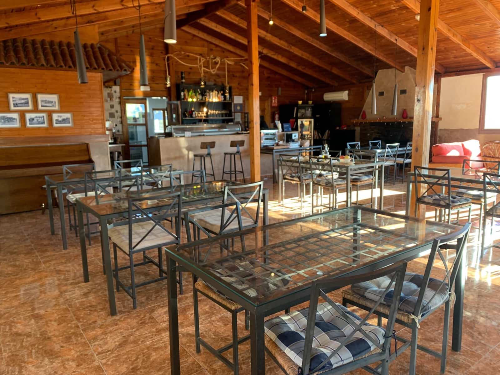 5 bedroom Finca/Country House for sale in Granada city with pool garage - € 515,000 (Ref: 9720051)