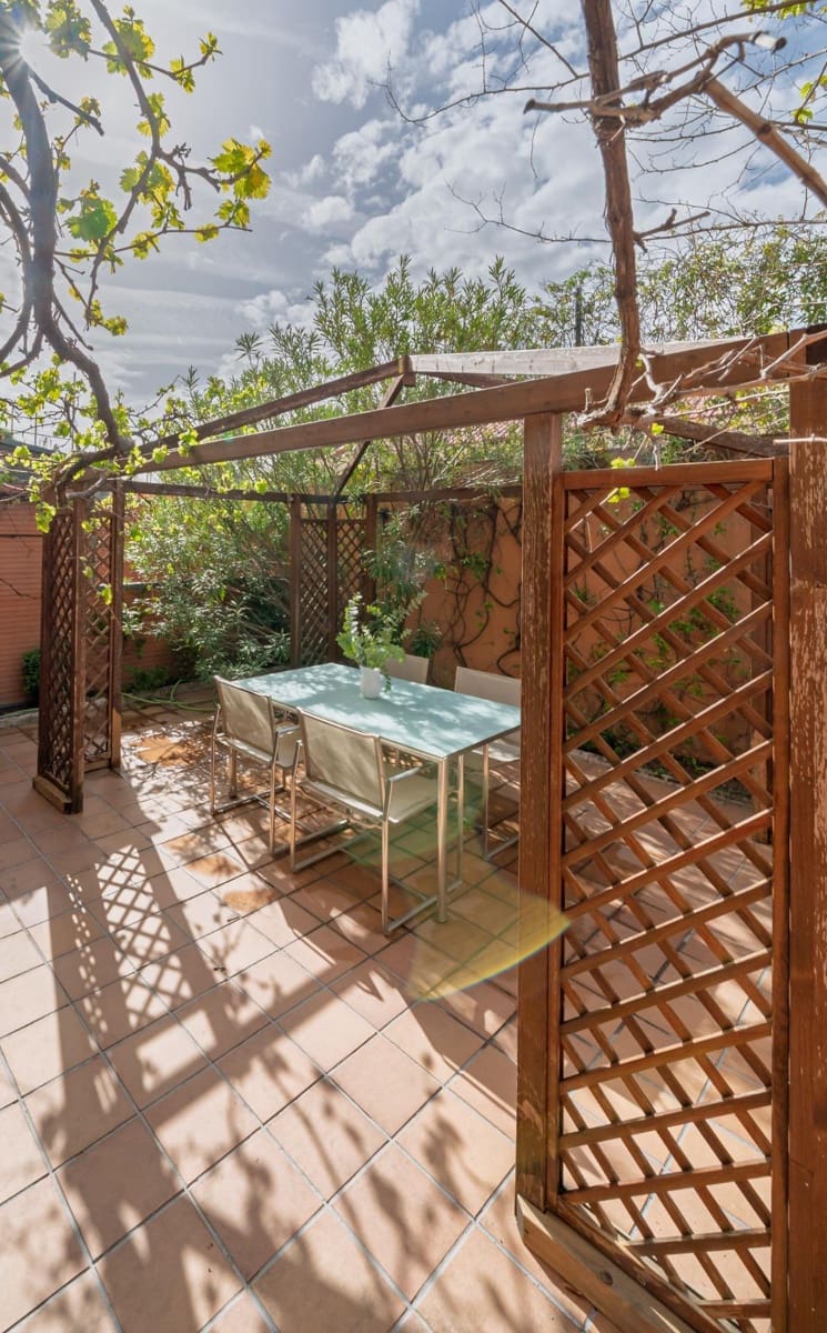 4 soverom Rekkehus til salgs i Torrelodones med svømmebasseng garasje - € 975 000 (Ref: 9780685)