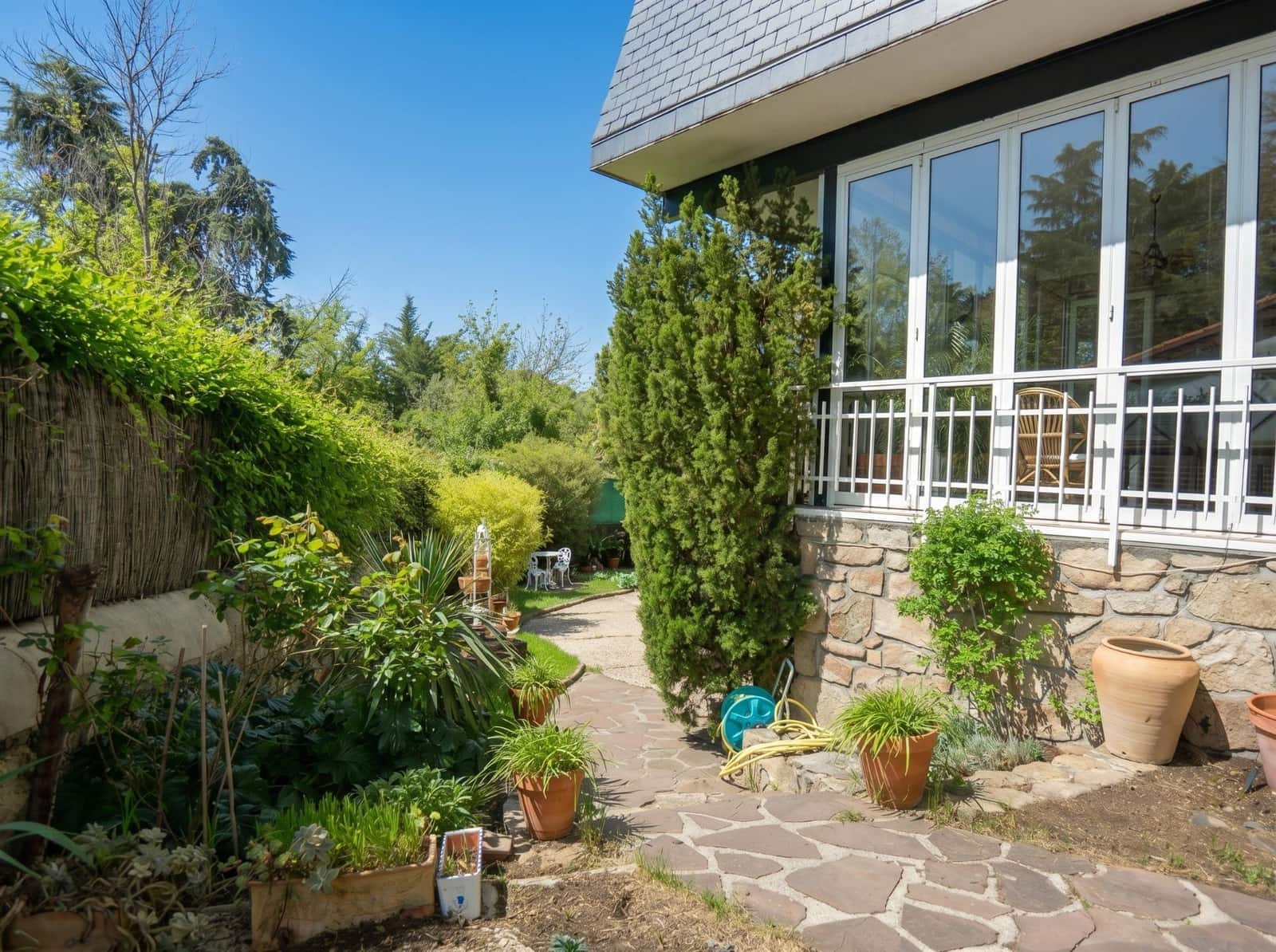 4 bedroom Villa for sale in Torrelodones with pool garage - € 865,000 (Ref: 9780686)