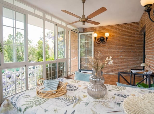 4 soverom Villa til salgs i Torrelodones med svømmebasseng garasje - € 865 000 (Ref: 9780686)