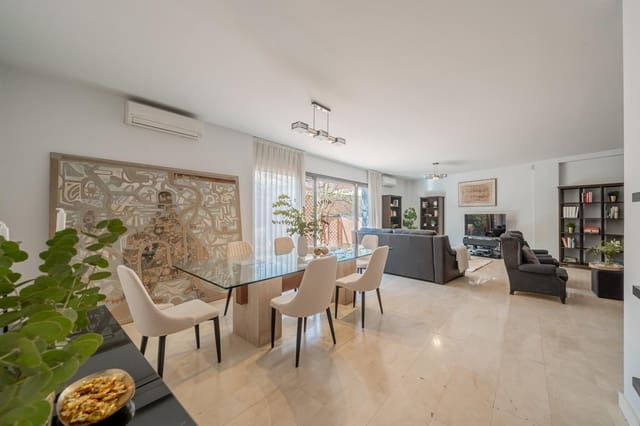 4 soverom Rekkehus til salgs i Torrelodones med svømmebasseng garasje - € 870 000 (Ref: 9794759)