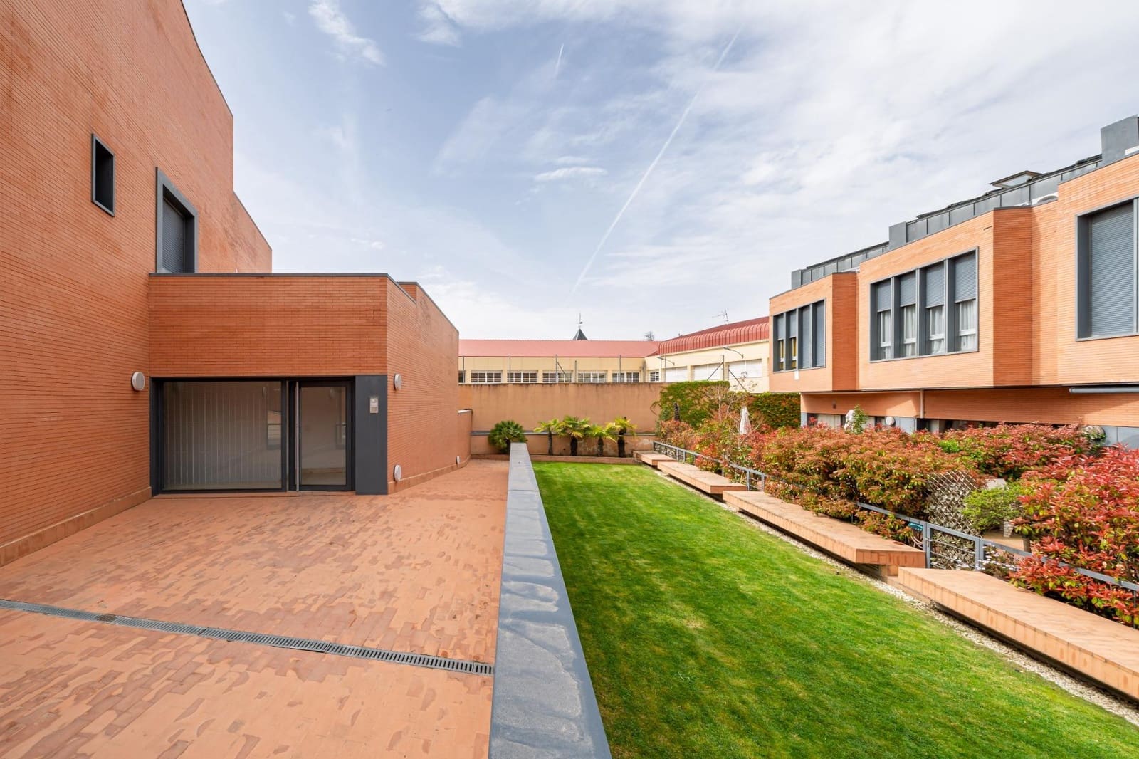 4 soverom Rekkehus til salgs i Torrelodones med svømmebasseng garasje - € 870 000 (Ref: 9794759)