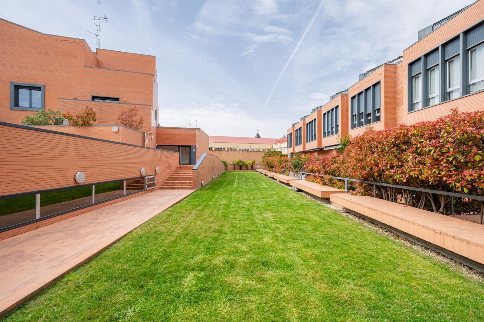 4 soverom Rekkehus til salgs i Torrelodones med svømmebasseng garasje - € 870 000 (Ref: 9794759)