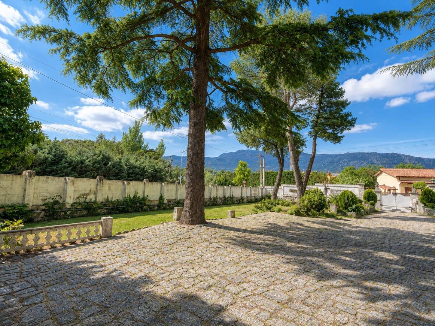 6 bedroom Villa for sale in El Boalo with pool - € 995,000 (Ref: 9836418)