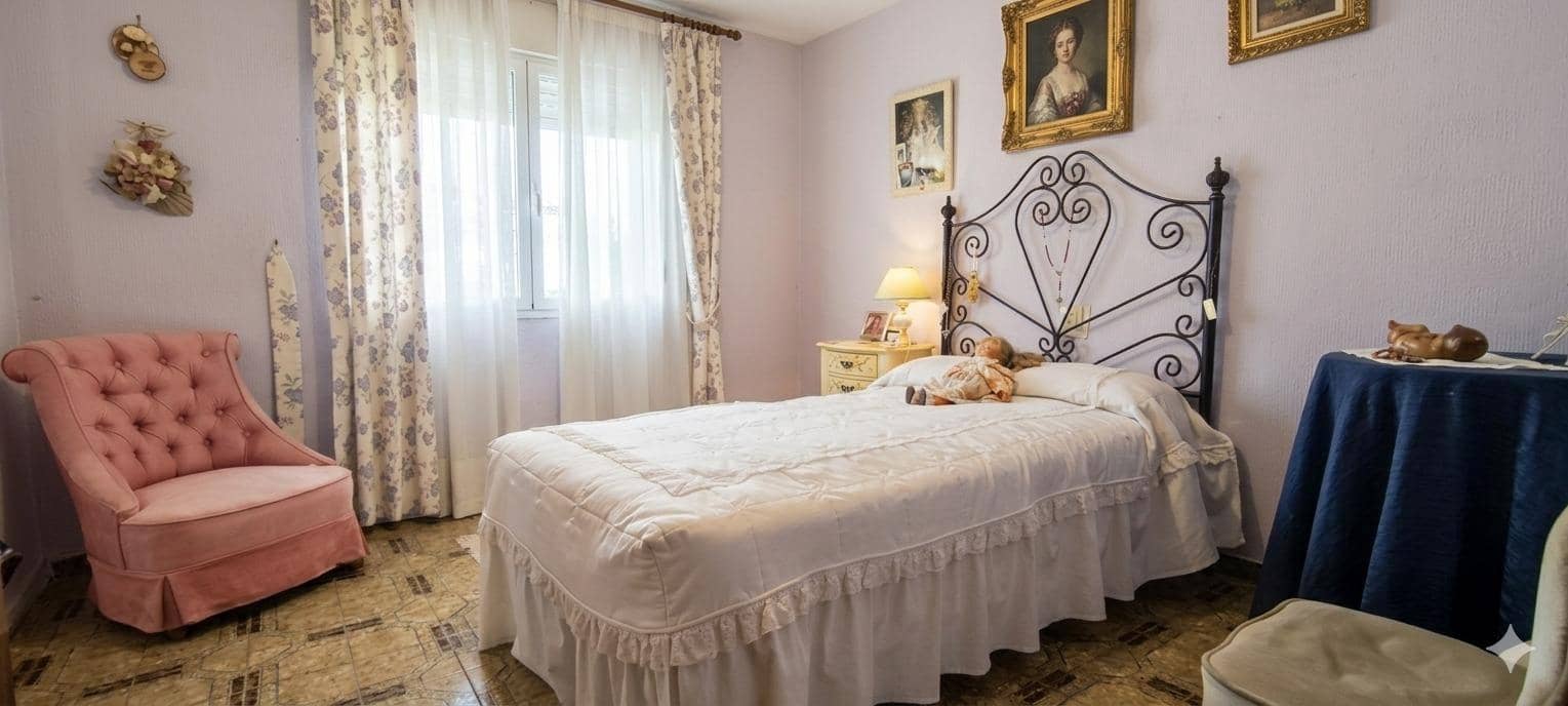 6 bedroom Villa for sale in Moralzarzal with pool garage - € 919,000 (Ref: 9865286)