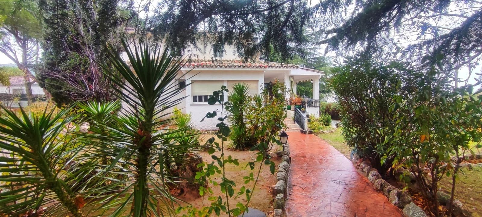 6 bedroom Villa for sale in Moralzarzal with pool garage - € 919,000 (Ref: 9865286)
