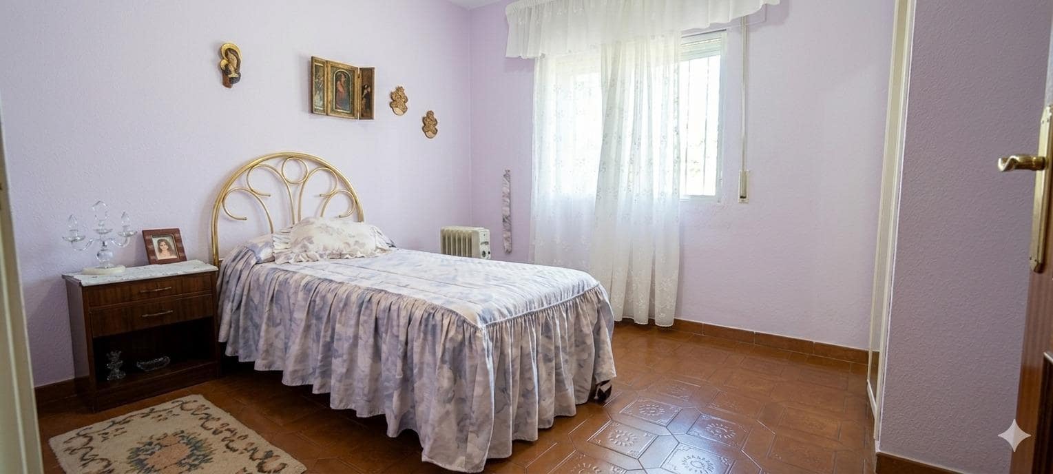 6 bedroom Villa for sale in Moralzarzal with pool garage - € 919,000 (Ref: 9865286)