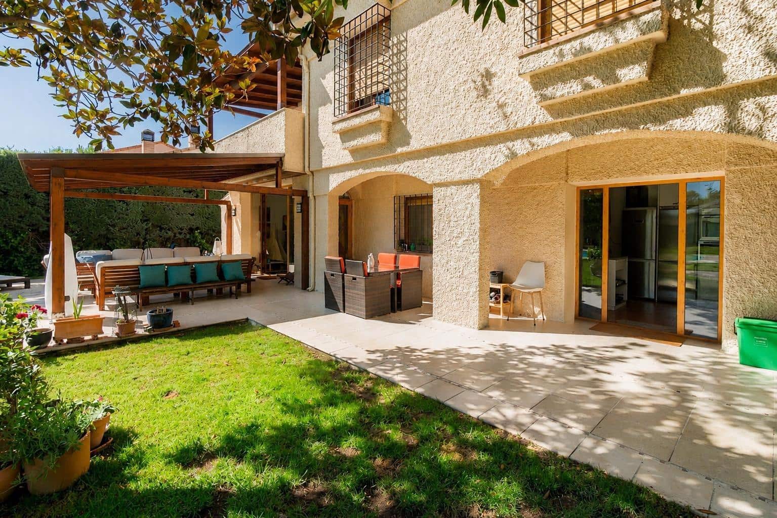 4 chambre Villa/Maison à vendre à Boadilla del Monte avec piscine garage - 1 285 000 € (Ref: 9920533)