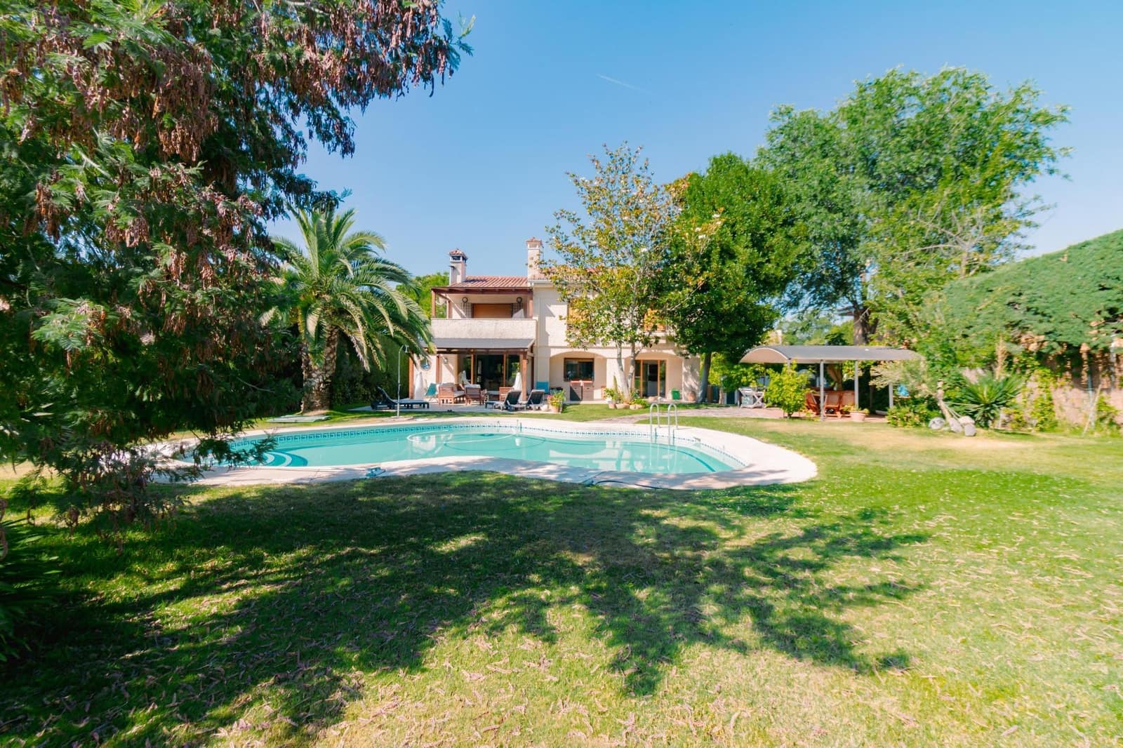 4 chambre Villa/Maison à vendre à Boadilla del Monte avec piscine garage - 1 285 000 € (Ref: 9920533)