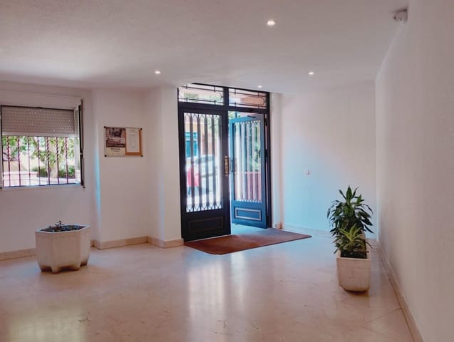 Garasje til salgs i San Lorenzo de El Escorial - € 17 000 (Ref: 9978968)