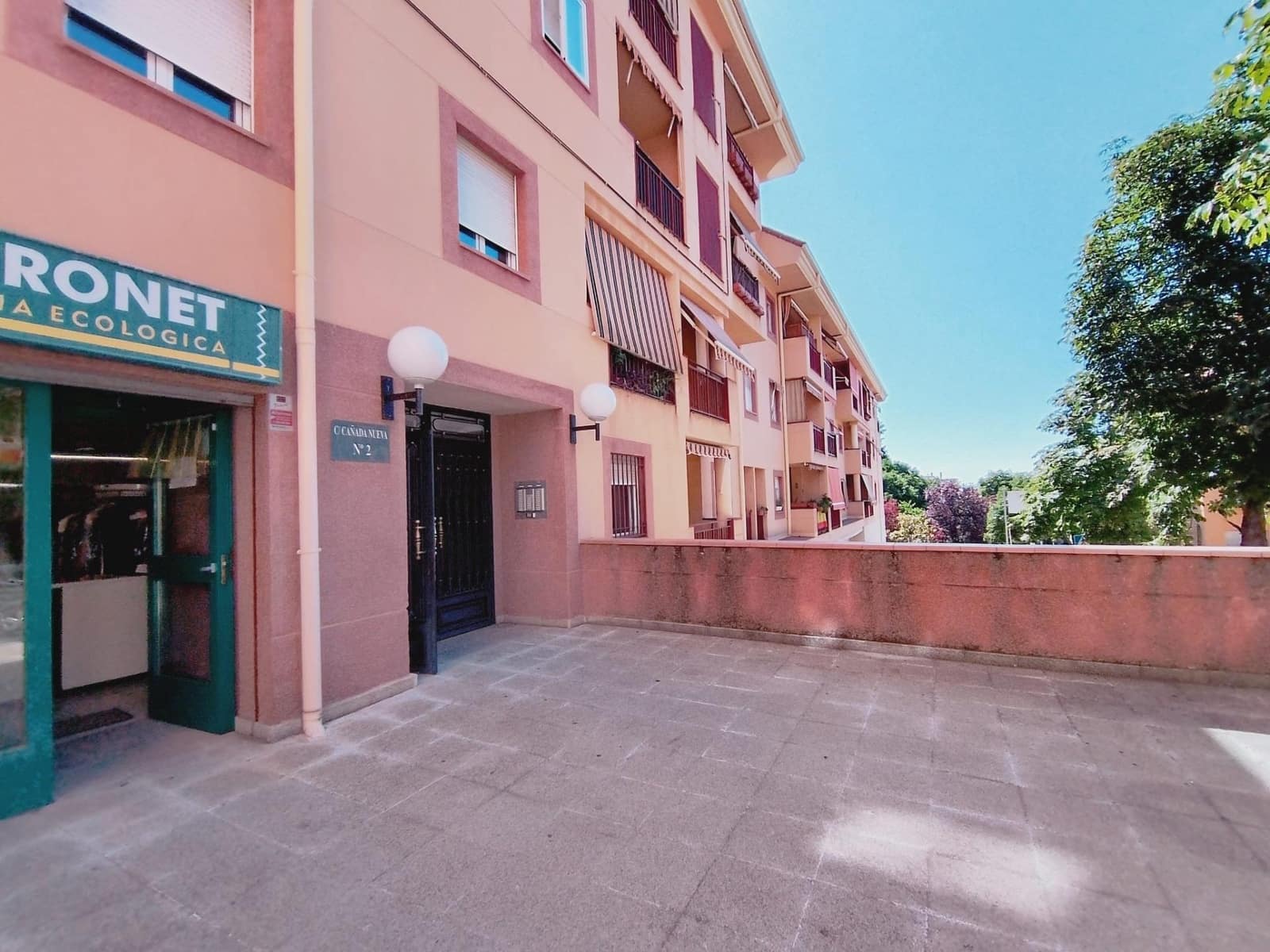 Garage till salu i San Lorenzo de El Escorial - 17 000 € (Ref: 9978968)