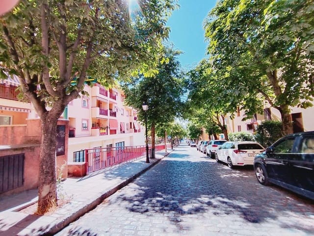 Garasje til salgs i San Lorenzo de El Escorial - € 17 000 (Ref: 9978968)