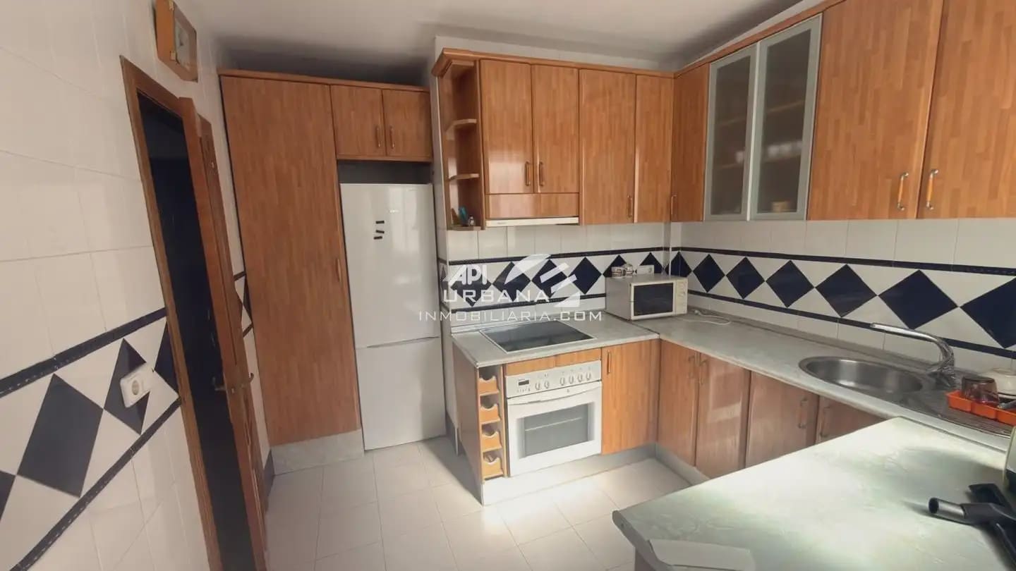 3 slaapkamer Flat te koop in Lucena - € 150.000 (Ref: 10001221)