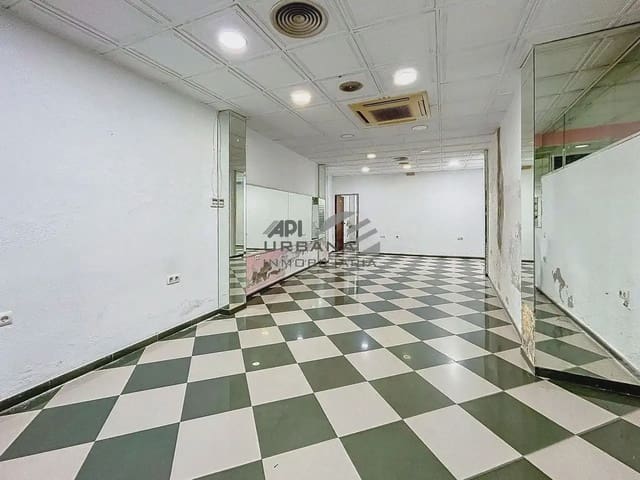 Kommersiell att hyra i Lucena - 600 € (Ref: 10019592)