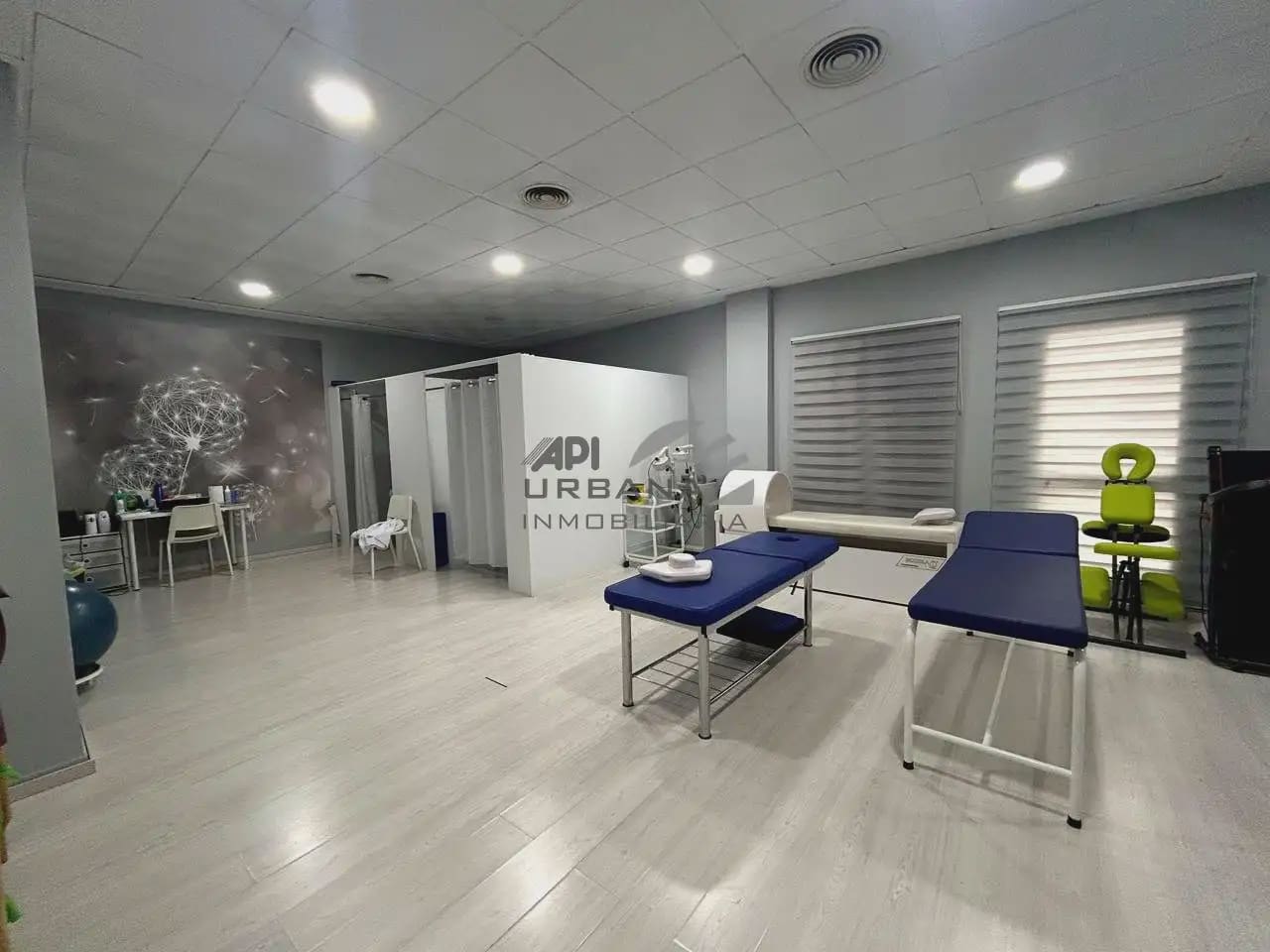 Gewerbe zu vermieten in Lucena - 650 € (Ref: 10021599)