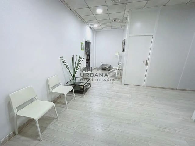 Gewerbe zu vermieten in Lucena - 650 € (Ref: 10021599)