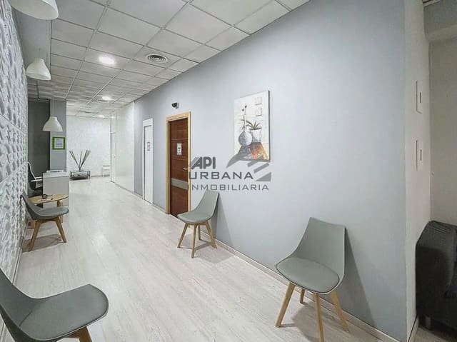 Gewerbe zu vermieten in Lucena - 650 € (Ref: 10021599)