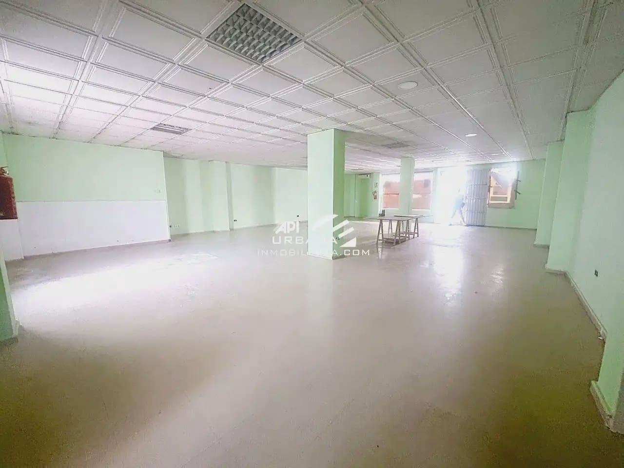 Kaupallinen vuokrattavana paikassa Lucena - 400 € (Ref: 10024664)